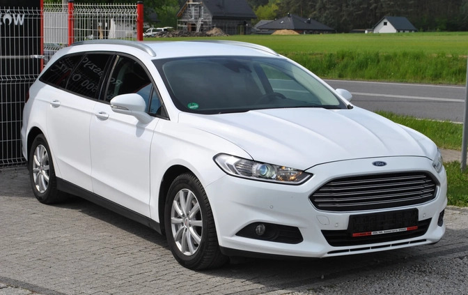 Ford Mondeo cena 39900 przebieg: 204833, rok produkcji 2016 z Węgrów małe 254